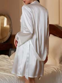 2-Piece/Two-Piece Sleepwear Set For Women With Nightgowns And Robes For Autumn, Winter, Spring And Summer, White Nightgown And Robe Set With Embroidered Tulle And Satin Hem, Long-Sleeved Robe And Sleepwear Set With Lace And Straps For Women, Elegant Loungewear - 白色 - 查看 2