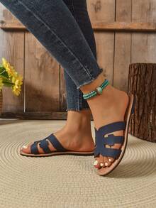 Sandalias planas de talla grande para mujer, de un solo color, cómodas y ligeras para uso casual y playa, con un diseño simple y de moda - Azul Marino - Ver 4