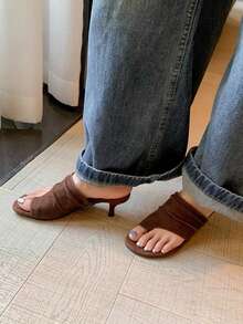 夏季新款女士凉鞋，绒面革圆头踝带细高跟凉鞋，卡其棕色 - 咖啡棕 - 查看 2