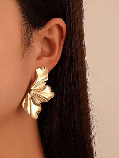 1 Pair Metal Wave & Floral Half Ear Cuffs, Women Retro Exaggerated Fashion Versatile Earrings For Non-Pierced Ears, Daily Wear, Great Gift For Her