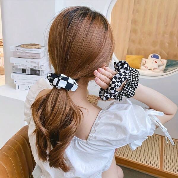 3 Packs Checkerboard Scrunchies For Women - Soft Grid-Pattern In Tri-Tone Colors, Gentle Elastic Snag-Free Design (Office/Daywear/Date Night Adult Accessories), Hair Tie, Hair Accessory ,Hair Accessories, Scrunchy Hair Ties