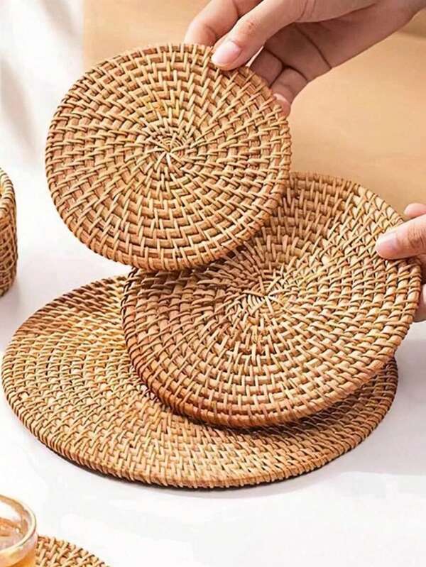 1pc Round Rattan Insulation Pad Valentine DAY, Valentines Wedding, Birthday
