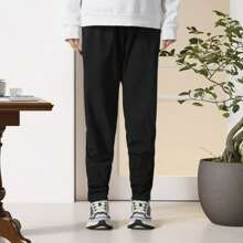 Adidas Spodnie damskie tkane, wygodne spodnie sportowe, spodnie codzienne z mankietami, spodnie do biegania i fitnessu, zaleca się zamówienie rozmiaru mniejszego CW5773