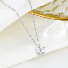 Collar de mariposa brillante de plata S925, cadena de clavícula de mariposa elegante y femenina, accesorio de moda