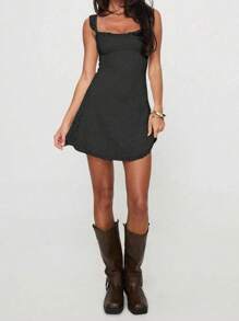 优雅荷叶边肩带蝴蝶结设计蕾丝拼布无袖修身迷你连衣裙