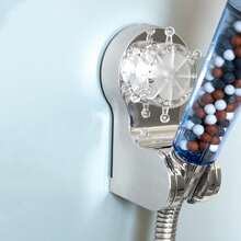 1个浴室吸盘式淋浴喷头支架，360度旋转壁挂式淋浴喷头支架，舵形设计，无需钻孔淋浴喷头支架，浴室配件，浴室工具