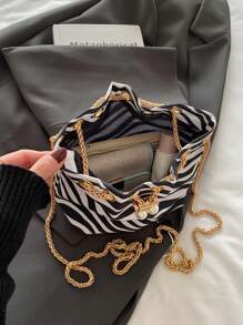 Women's Minimalist Zebra Striped Chain Shoulder Bag