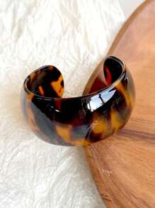Kreisförmiges geometrisches Halo-Armband aus Harz, personalisierter und nischenhafter Leoparden-Muster offenem Ring-Armband, modisches Armband im europäischen und amerikanischen Stil aus Harz
