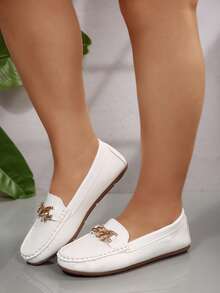 New Spring Women Chain Decor Loafers, British Style Soft Leather Moccasins Slip-On Flat Shoes - White - View 1