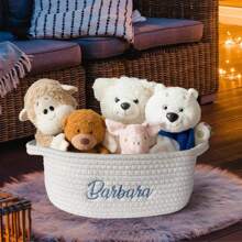 Cestino di immagazzinaggio pieghevole personalizzato ricamato a mano, personalizzato con nome/logo, adatto per cosmetici, giocattoli, forniture per animali domestici, telecomandi, camera da letto, soggiorno, regalo di San Valentino, accessori per lettini di alta qualità, personalizzato, unico, regali ideali per lei, figlia, studenti scolastici, figlio per anniversari, compleanni, laurea, scuola, casa, ufficio, per il ritorno a scuola, multifunzionale, durevole, ornamentale, riutilizzabile, raffinato, elegante, di alta qualità, colorato, moderno, personalizzato, unico, regali ideali per lui, lui, lei, fidanzato, papà, fidanzata, mamma, famiglia, amici, sala da tè, casa, giardino, ufficio, per anniversari, per San Valentino, per la festa della mamma, per compleanni, per la festa del papà, per la laurea, per matrimoni, per il riscaldamento della casa, casa con soluzioni accessibili