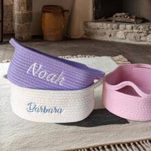 Cestino di immagazzinaggio pieghevole personalizzato ricamato a mano, personalizzato con nome/logo, adatto per cosmetici, giocattoli, forniture per animali domestici, telecomandi, camera da letto, soggiorno, regalo di San Valentino, accessori per lettini di alta qualità, personalizzato, unico, regali ideali per lei, figlia, studenti scolastici, figlio per anniversari, compleanni, laurea, scuola, casa, ufficio, per il ritorno a scuola, multifunzionale, durevole, ornamentale, riutilizzabile, raffinato, elegante, di alta qualità, colorato, moderno, personalizzato, unico, regali ideali per lui, lui, lei, fidanzato, papà, fidanzata, mamma, famiglia, amici, sala da tè, casa, giardino, ufficio, per anniversari, per San Valentino, per la festa della mamma, per compleanni, per la festa del papà, per la laurea, per matrimoni, per il riscaldamento della casa, casa con soluzioni accessibili
