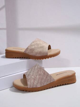 Sandalias de cuña con plataforma para mujer con correas cruzadas, sandalias planas de verano casual con decoración de mariposa dorada para viajes