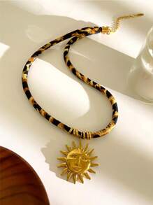 1pc Bohemian Leopard Print Rope Chain Necklace With Thick Starfish, Sun, Flowers, Heart Shells, Beach Style Jewelry Gift For Women