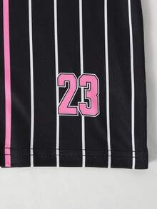 مجموعة رياضية أنيقة للبنات بقماش مرن منسوج، توب أكمام قصير باللونين الوردي والأسود مع تصميم الرقم 23، وشورت مطابق، مناسبة للرياضة والعب في الربيع والصيف، ملابس رياضية للبنات، ممتازة للأنشطة الخارجية