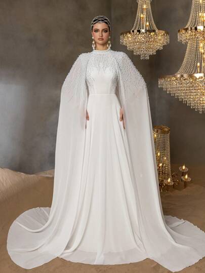 Faeriesty 女士优雅雪纺晚礼服，饰以珍珠披肩，飘逸廓形——华丽高贵的设计，适合奢华晚宴、慈善晚会、正式庄园招待会以及夏季度假穿着。