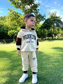 Conjunto de Inverno Moda Infantil Masculina – 2 Peças com Moletom, Blusa e Calça | Look Confortável Juvenil 02 AO 14 Anos. - Bege - Visão 9