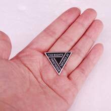 Rock Band Reshape Statue Rights Logo Brooch Music Peripheral Accessories Metal Badge - Black - View 5