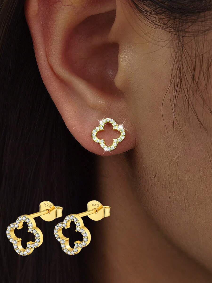 一对时尚、优雅、简约闪亮的S925纯银镂空四叶草立方氧化锆耳环，适合女性周年纪念佩戴