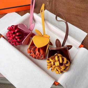 Colorful Contrasting Flower Ornaments, High-End Flower Tassel Keychains, Sweet Flower Bag Ornaments, Hand Ropes, Gifts, Home Decorations, Suitable For Friends, Lovers, Classmates, Elders, Graduation Season, Students, Small Gifts, Vacation, Travel, Commuting, School Enrollment, Business Trips, Shopping Bag Ornaments