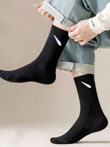 6 Pairs Unisex Black & White Mid-Calf/Crew Socks, Minimalist Design Comfortable Casual Socks Suitable For Daily Wear, Home, Travel, Sports, All Seasons