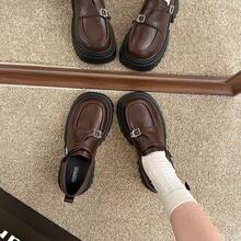 Zapatos negros con suela gruesa y cabeza grande para mujer, mocasines retro que aumentan la altura.