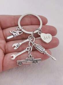 1 Pc Handmade Elegant Metal Father's Day Keychain With Screwdriver, Hammer, Car, Wrench, Electric Saw, Appreciation Gift For Dad, Car Lover, Men's Keychain, Men's Accessories, Car Keychain, Suitable For Daily Wear, Mobile Phone, Car Pendant Street Fashion Accessories