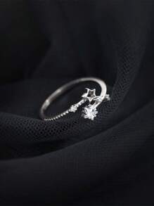 Anillo ajustable con diseño minimalista de estrella hueca de circonia, joyería celestial, anillo ajustable, hipoalergénico, perfecto para mujeres, ideal para combinar con atuendo de fiesta y casual, regalo perfecto de vacaciones y cumpleaños para familiares y amigos