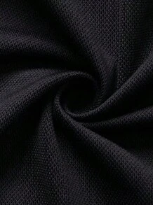 Under Armour 女士梭織速乾黑色運動跑步短褲 - 黑色 - 查看 10