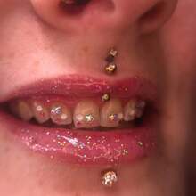 15pcs/Set Fuchsia Sparkling Dental Grillz Set, Glittery Heart Luxury Fake Teeth Bling Decor Accessories, Minimalist Style Fashion Teeth Jewelry For Everyday, Party, Gift (No Glue Included)