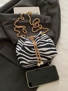 Women's Minimalist Zebra Striped Chain Shoulder Bag