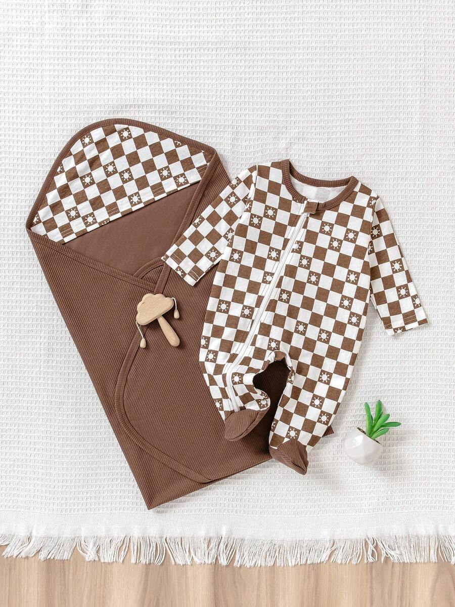 Tuta da neonato maschio in stile casual semplice, decorata con elementi a forma di stella, a quadretti grigi e bianchi, con collo rotondo e maniche lunghe, facile da indossare e togliere, design con cerniera, con sciarpa avvolgente, comoda e morbida, pigiama a due pezzi per neonato maschio - Caffè Marrone - Visualizzare 1