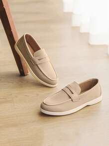 Mocasines de suela blanda para hombre, zapatos casuales minimalistas de estilo retro y slip-on, nuevos para el verano
