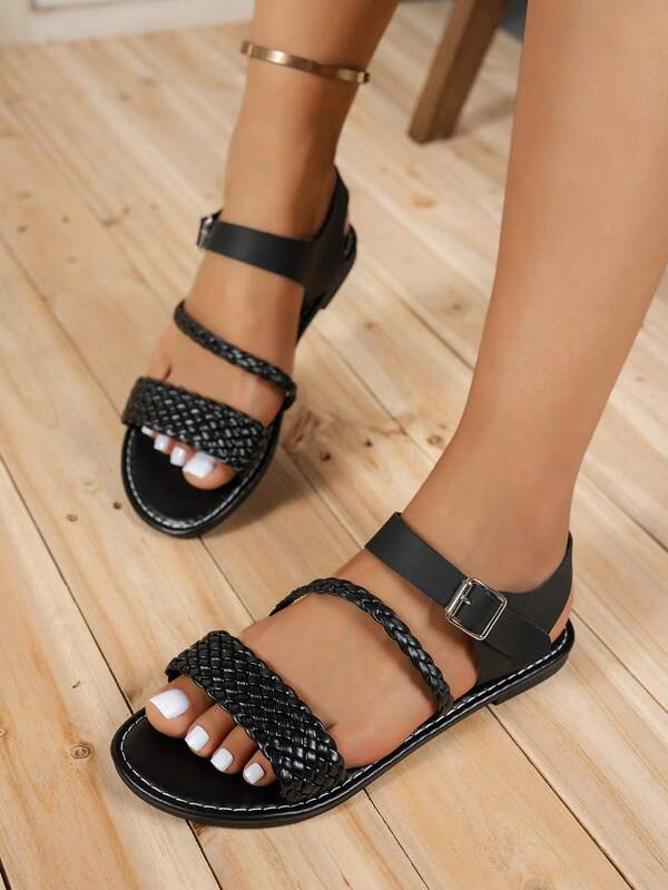 Damen Plateau Sandale mit runder Zehenkappe aus schwarzem Kunstleder, mit geflochtenem Knöchelriemen, komfortable und modische Sommersandale, geeignet für Urlaub, Festivals, Outdoor, leicht, schlank, Offene Zehenform, rutschfest, Römische Sandalen. Die Größe fällt eine Nummer größer aus, einfach, elegant, bequem und leichte Flachsandalen