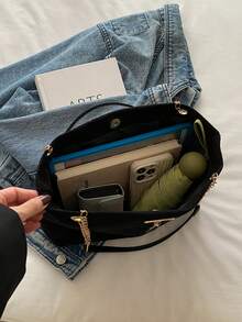 Large Capacity Handbag For Women, Fashionable Chain Shoulder Bag, New Style Chic Underarm Bag, Retro Matte Tote Bagback To School Essentials - Black - View 6