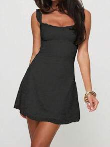 优雅荷叶边肩带蝴蝶结设计蕾丝拼布无袖修身迷你连衣裙