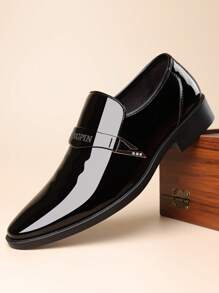 Zapatos de cuero con punta puntiaguda y deslizamiento formal de negocios para hombres, nuevos zapatos elevadores versátiles, transpirables, casuales, antideslizantes, ligeros y cómodos para el trabajo y la boda