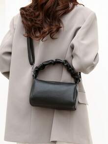 时尚女士迷你方形包；最新设计，可单肩背或斜挎；时尚优雅，独特别致；适合购物、旅行和送礼；防水防盗，用途广泛，功能多样。