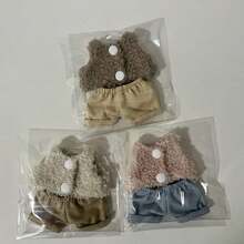 全新 2 件套娃娃装饰，可爱背心 + 短裤套装，配套毛绒娃娃配饰套装 - 彩色 - 查看 1