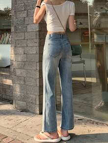 浅蓝色喇叭裤 7/8 长度弹力紧身牛仔裤，修身九分直筒裤，女式