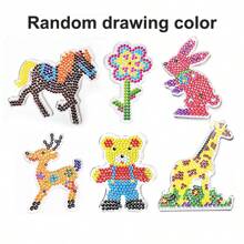 20 قطعة من قالب الخرزة المنصهرة 5مم قالب مسمار خرزة منصهرة بلاستيك نمذجة حيوان شفاف للحرف اليدوية، قالب خرزة جديد مع أوراق ملونة سلسلة المفاتيح وحائط الرقبة، مناسب للأطفال فوق 5 سنوات لصنع لعب وحرف DIY. لون الملحقات عشوائي.