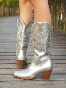 Women 2024 Spring & Autumn New Western Embroidered Outdoor Casual Fashion One-Push Buckle Chain Mid-Calf Boots