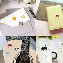 Disney Rollo de 500 pegatinas decorativas de Tsum Tsum con diseño de graffiti para personalizar estuches de teléfono, portátiles, monopatines, computadoras, un regalo divertido y único