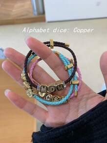 Pulseira de dados com letras do alfabeto personalizável, 1 peça, nome personalizado retrô, pulseira inicial de aço inoxidável MAMA, presente ideal para namorada, mãe, família, amiga, filha, aniversário, dia dos namorados, dia das mães, aniversário, formatura, uso diário, casamento, festa