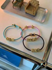 Pulseira de dados com letras do alfabeto personalizável, 1 peça, nome personalizado retrô, pulseira inicial de aço inoxidável MAMA, presente ideal para namorada, mãe, família, amiga, filha, aniversário, dia dos namorados, dia das mães, aniversário, formatura, uso diário, casamento, festa