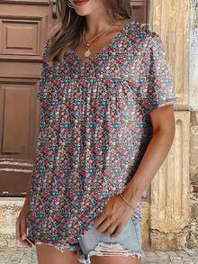 T-shirt casual à col V, manches courtes, à volants, avec imprimé floral dispersé, pour femmes grandes tailles - Multicolore - Voir 4