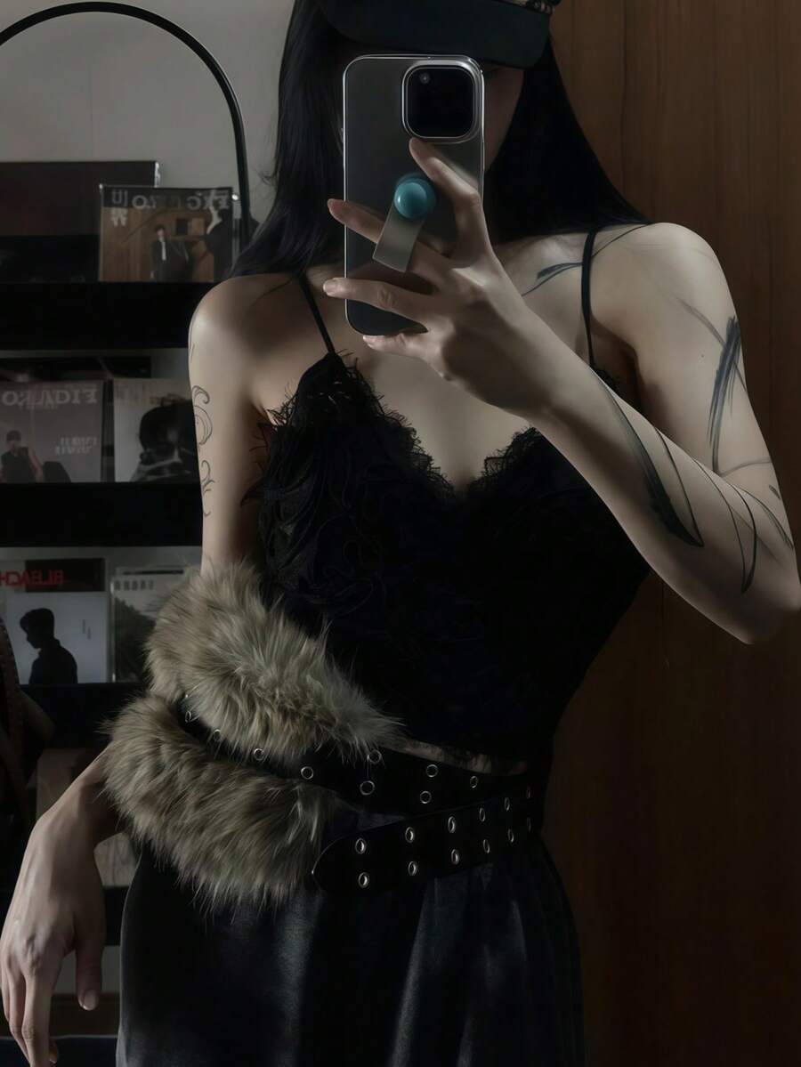 Hot Girl 合成羊毛和毛皮腰带，美国复古朋克风格不对称合成毛皮拼布腰带 PU 皮带