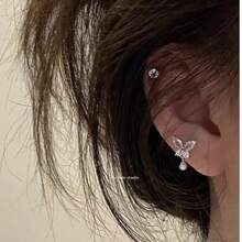 1 Stück elegante silberne Titanstahl Kubikzirkonia Schmetterling Spiral Ohrstecker, einzigartige Ohrringe, geeignet für den täglichen Gebrauch von Frauen, Halloween Schmuck, Weihnachtsgeschenk