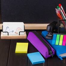 1 tarjetero de madera para escritorio, expositor de tarjetas de visita de madera, soporte para postales, para oficina, hogar, escritorio. Elegantes tarjeteros de madera con detalles metálicos dorados. Organizador de escritorio para oficina y hogar, expositor resistente para tarjetas y postales, suministros y accesorios de oficina. - Multicolor - Ver 6