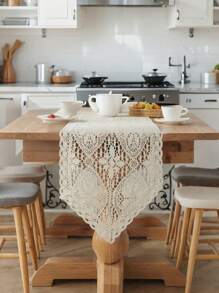 1pc Vintage Crochet Elegant Hollow Out Table Runner, Simple Style, Suitable For Home, Dining Room, Coffee Table, Chest Of Drawers, Home Decor, Holiday Decor, Dinner Party, All Season, Multi-Size Options