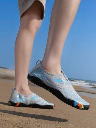 Unisex Two-Tone Striped Beach Stream Shoes, Lightweight Water Shoes, Quick Drying, Breathable, Non-Slip Soft Sole, Suitable For Yoga, Workout, Gym